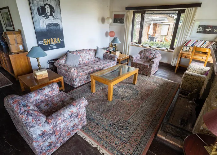 Avenida Snowcap Retreat